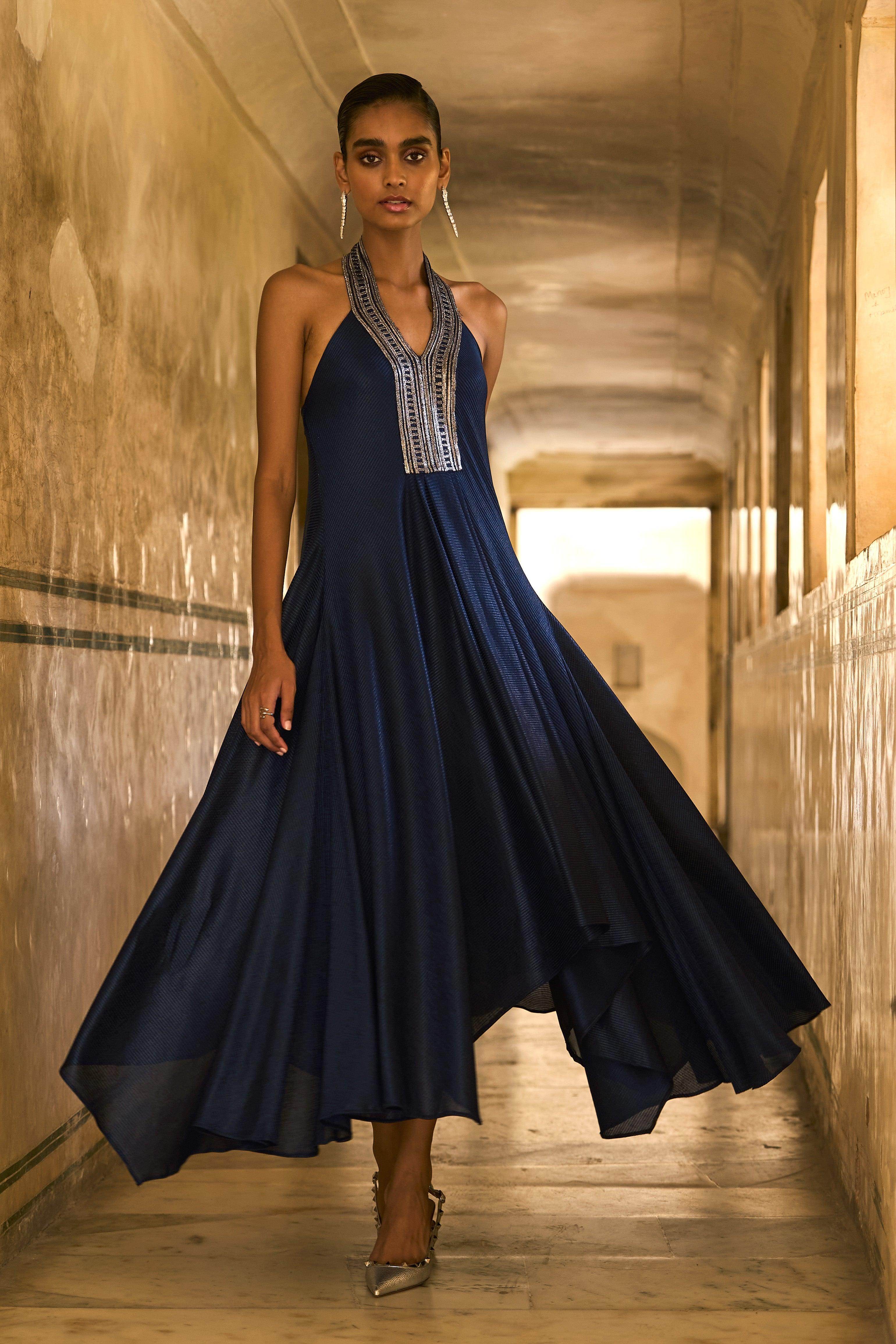 EMBROIDERED HALTER METALLIC MAXI EMBROIDERED HALTER METALLIC MAXI