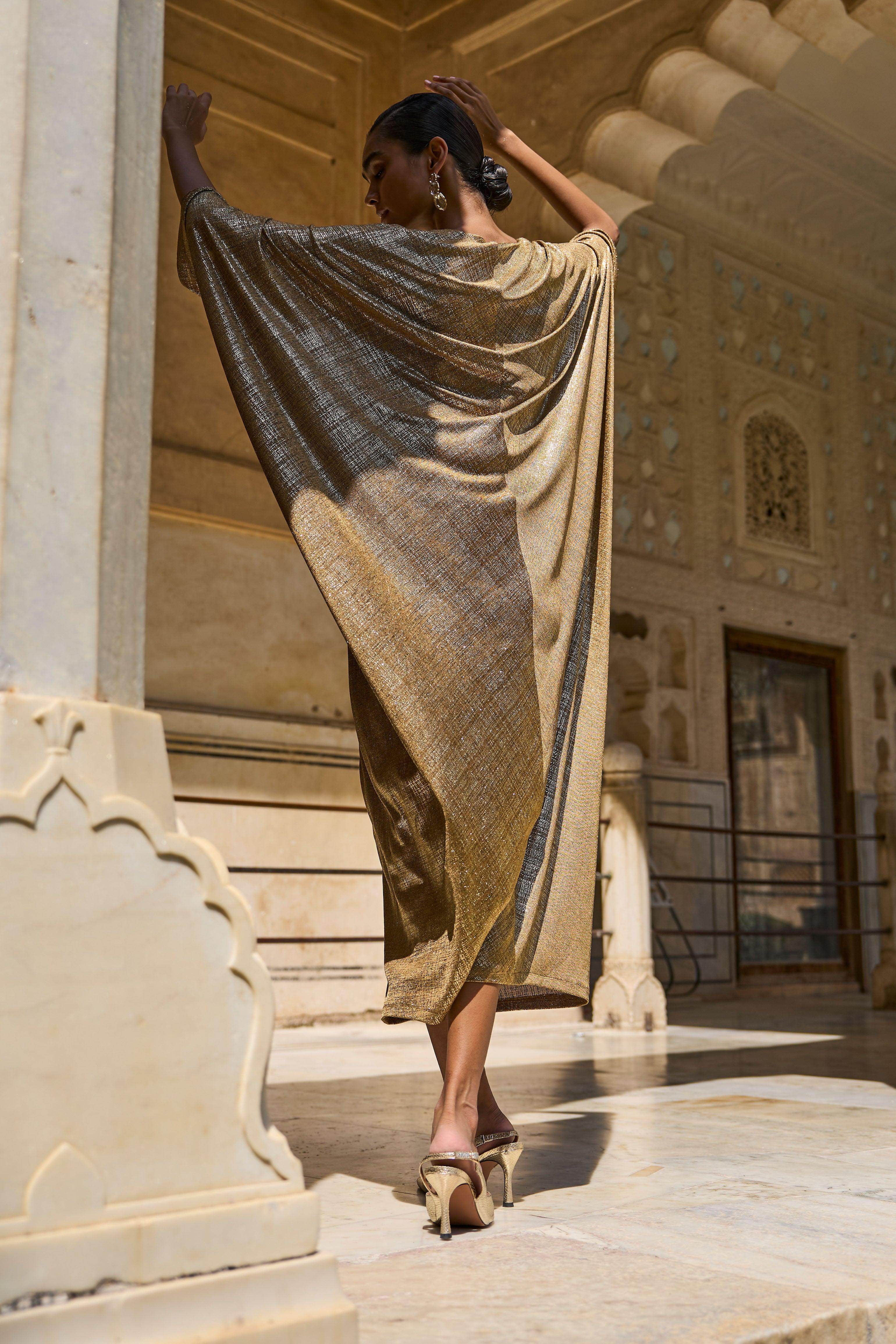 dash and dot - Gold Draped Kaftan L / Gold dash and dot - Gold Draped Kaftan L / Gold