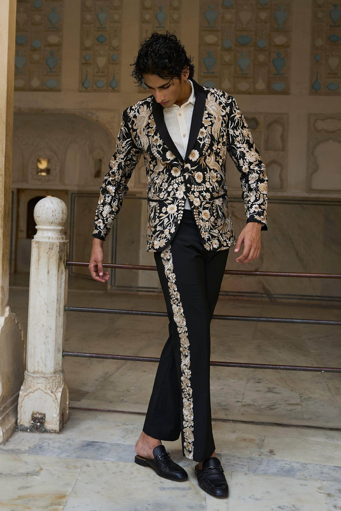 EMBROIDERED SUIT - dash and dot dash and dot