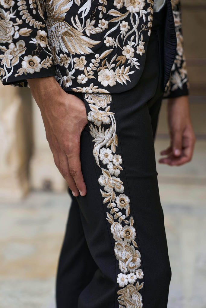 EMBROIDERED SUIT - dash and dot dash and dot