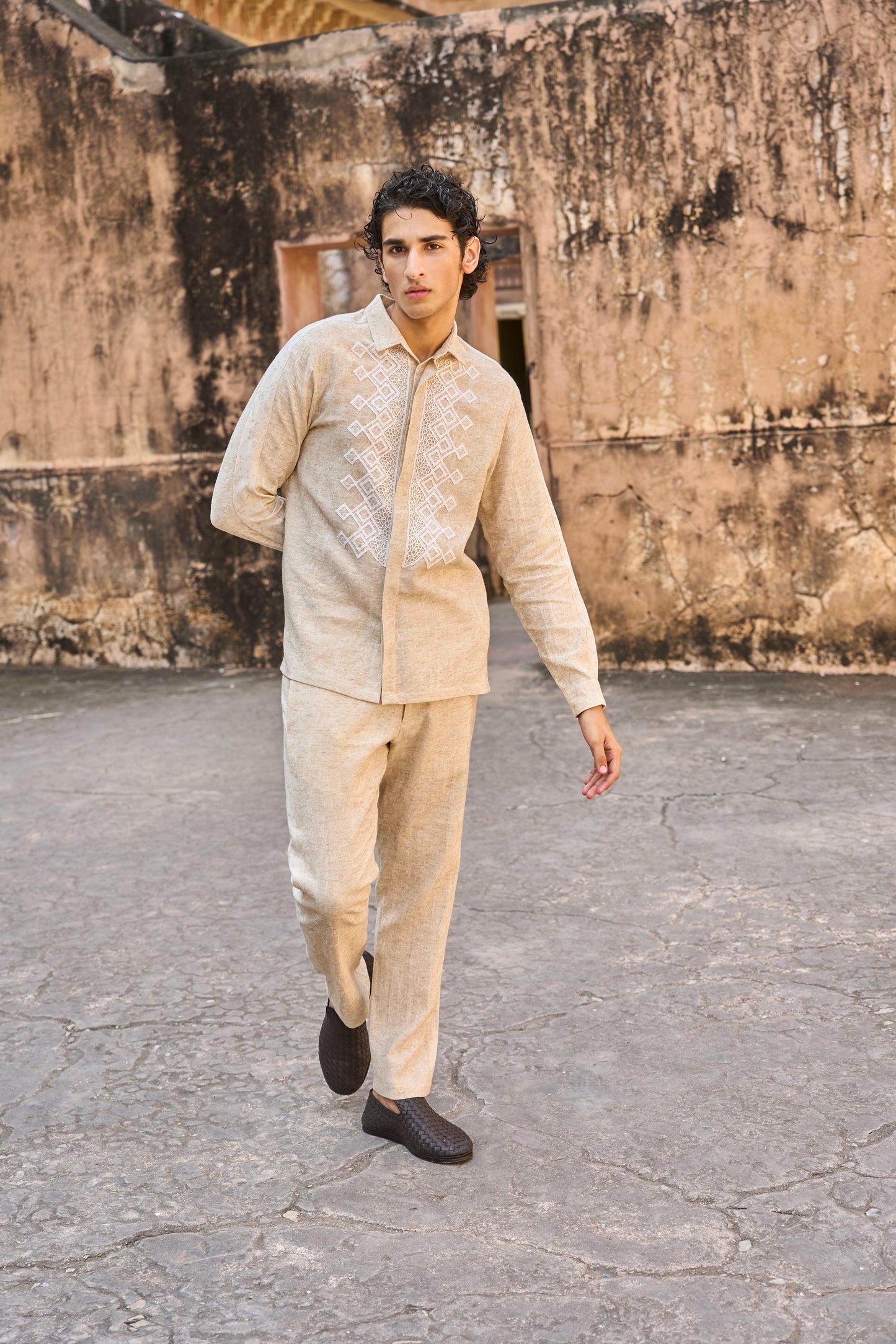 TEXTURED LINEN SET - dash and dot