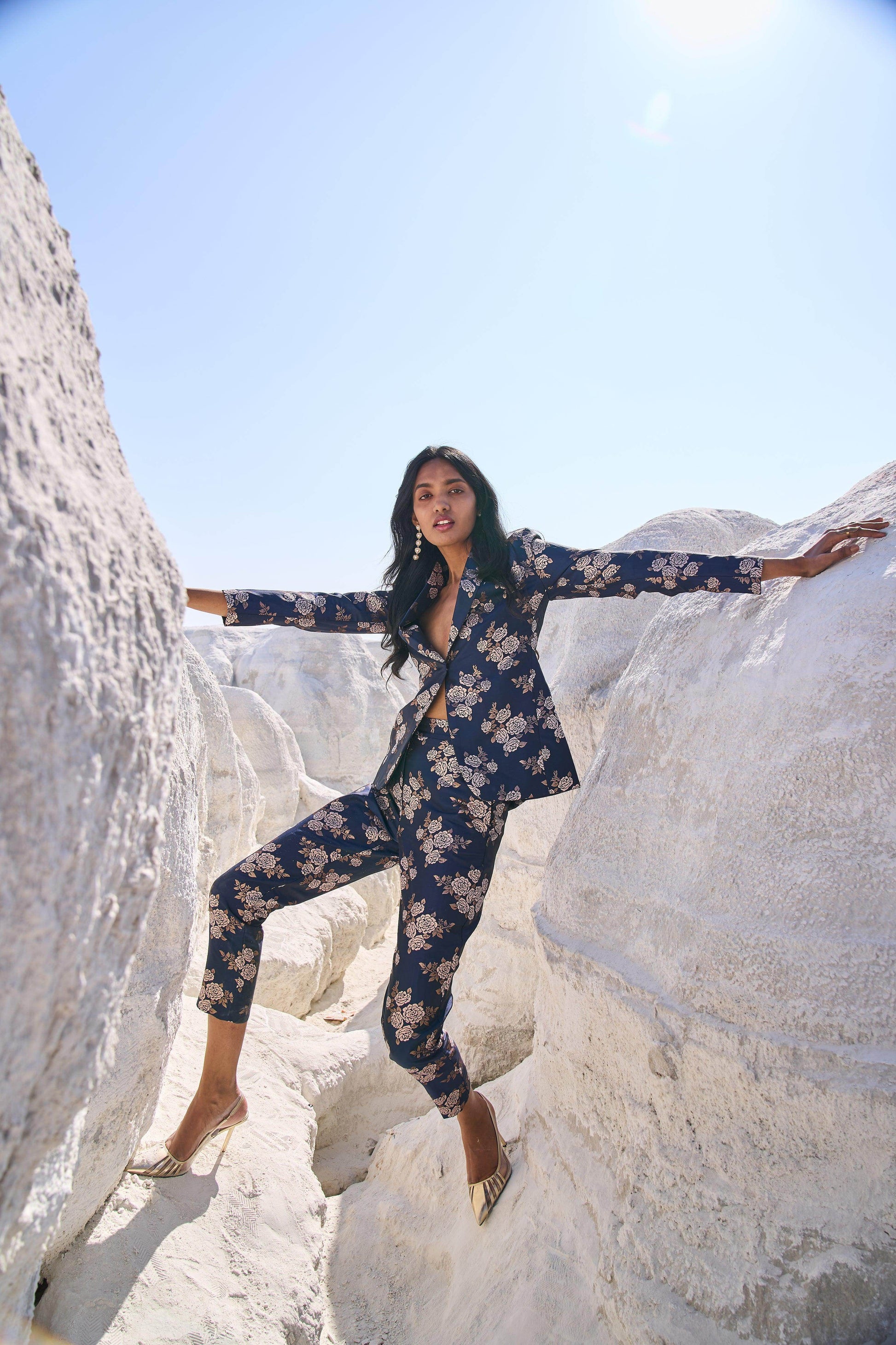 BROCADE SUIT - dash and dot