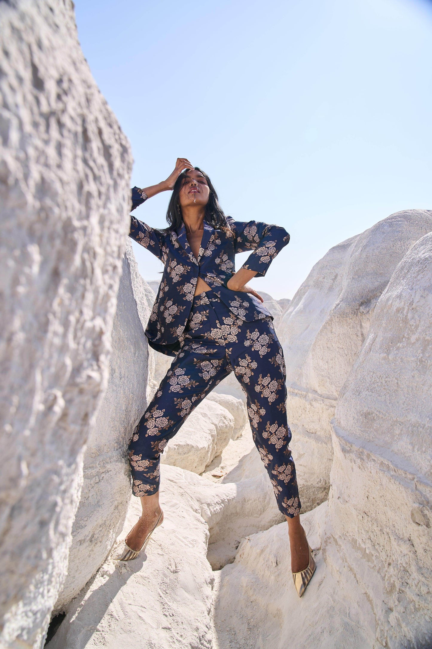 BROCADE SUIT - dash and dot