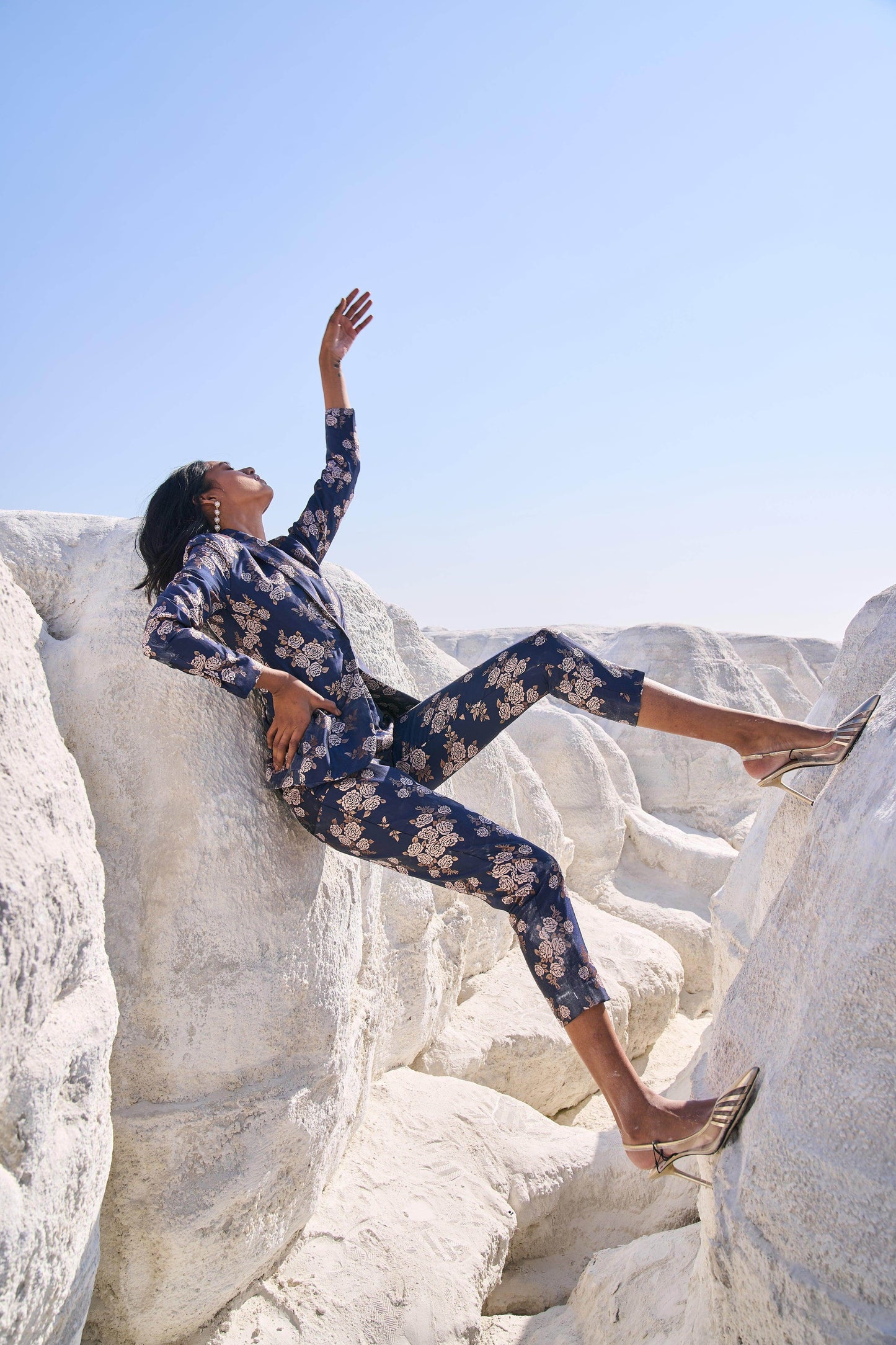 BROCADE SUIT - dash and dot