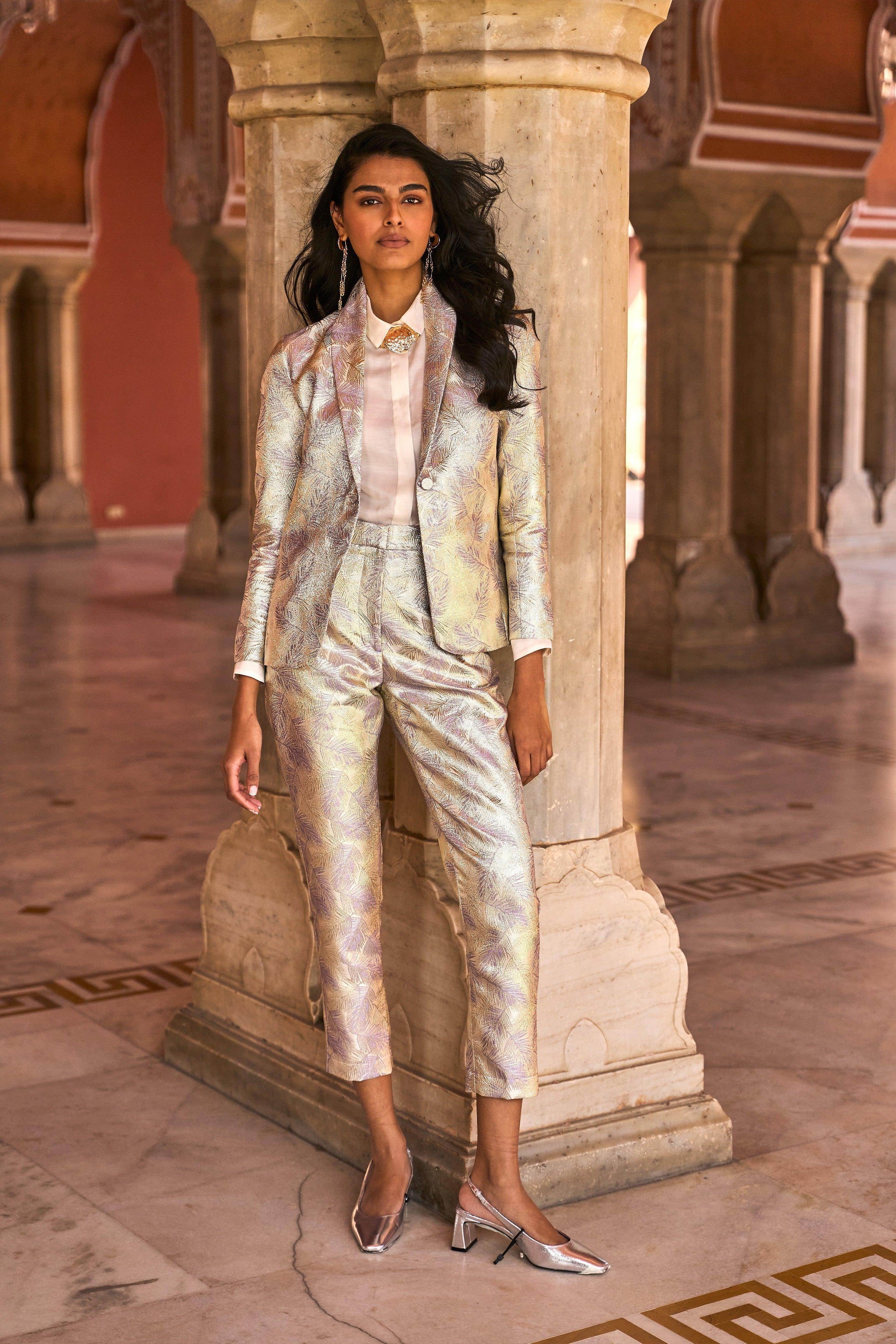 BROCADE SUIT - dash and dot