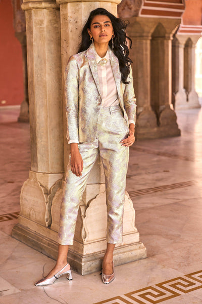 BROCADE SUIT - dash and dot