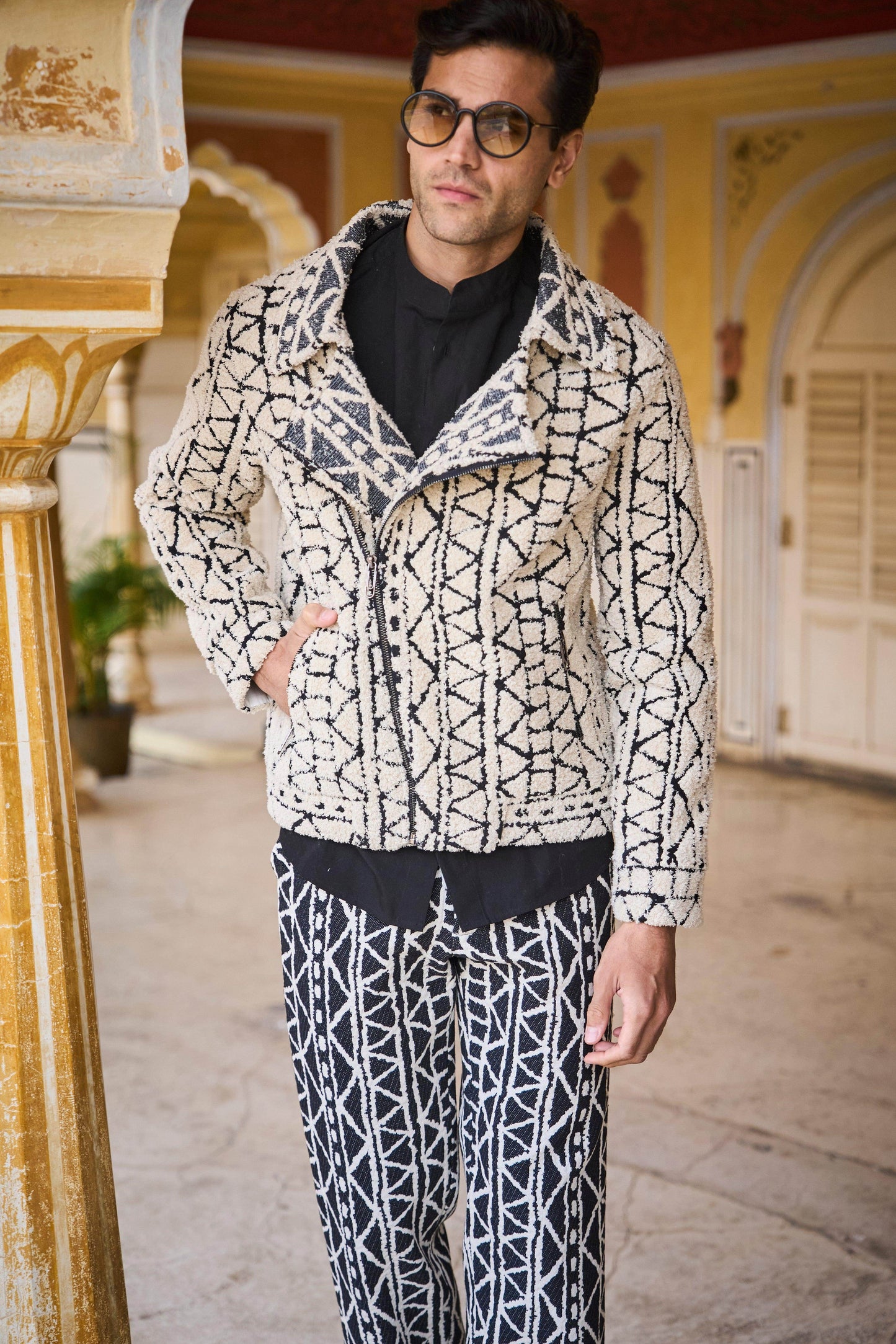 TRIBAL JACQUARD BOMBER - dash and dot