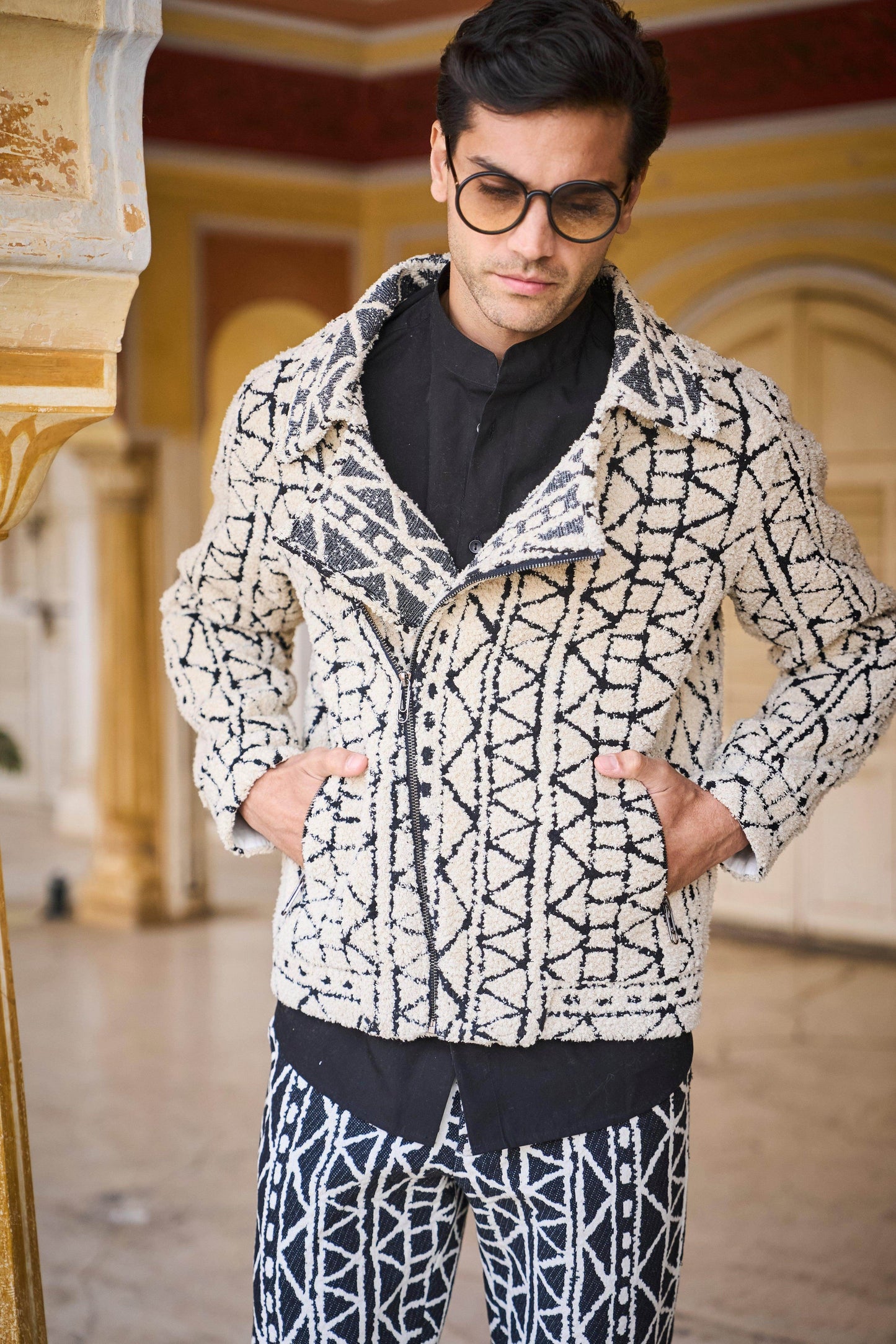 TRIBAL JACQUARD BOMBER - dash and dot