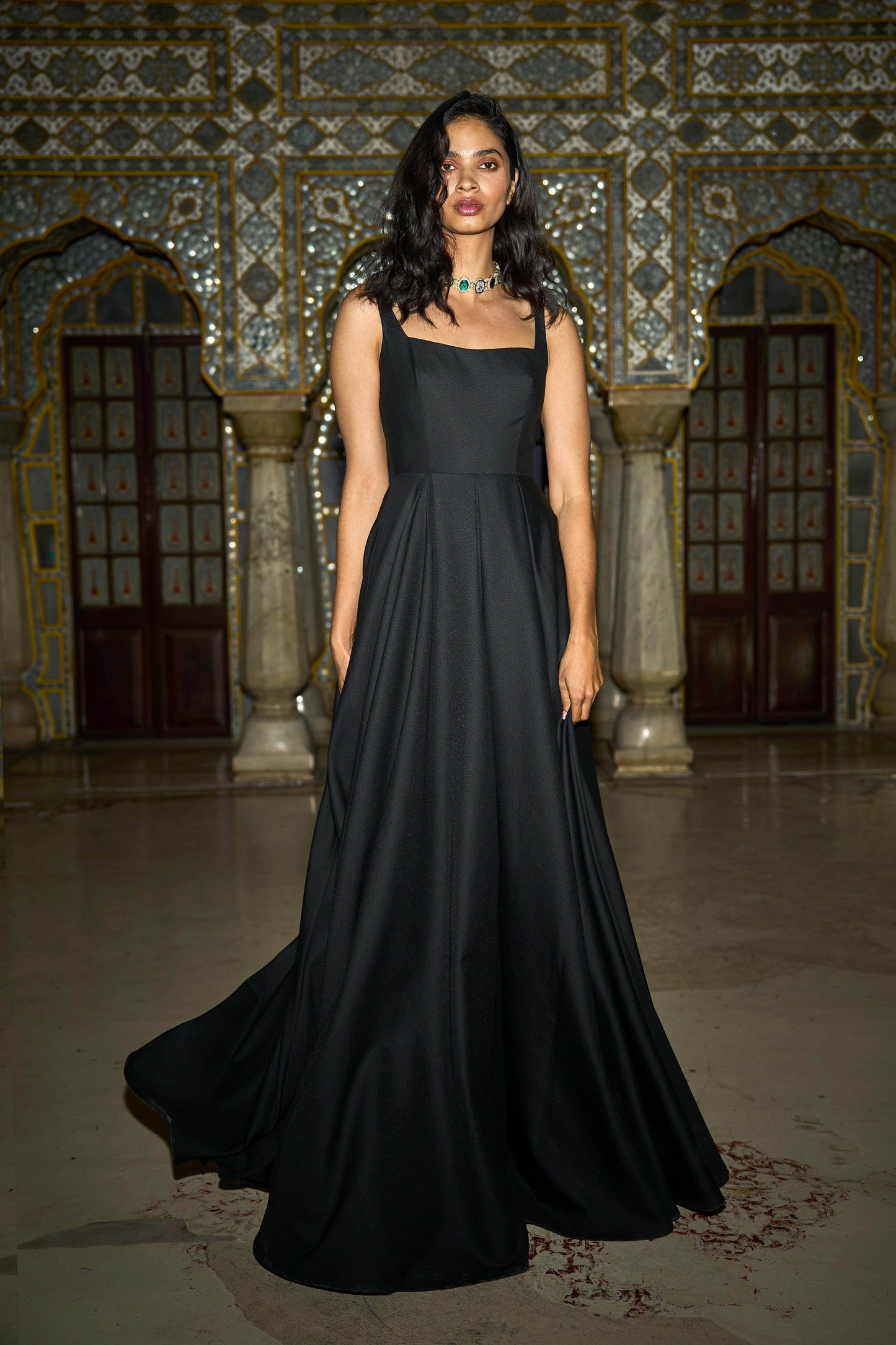 BLACK FLARE GOWN - dash and dot