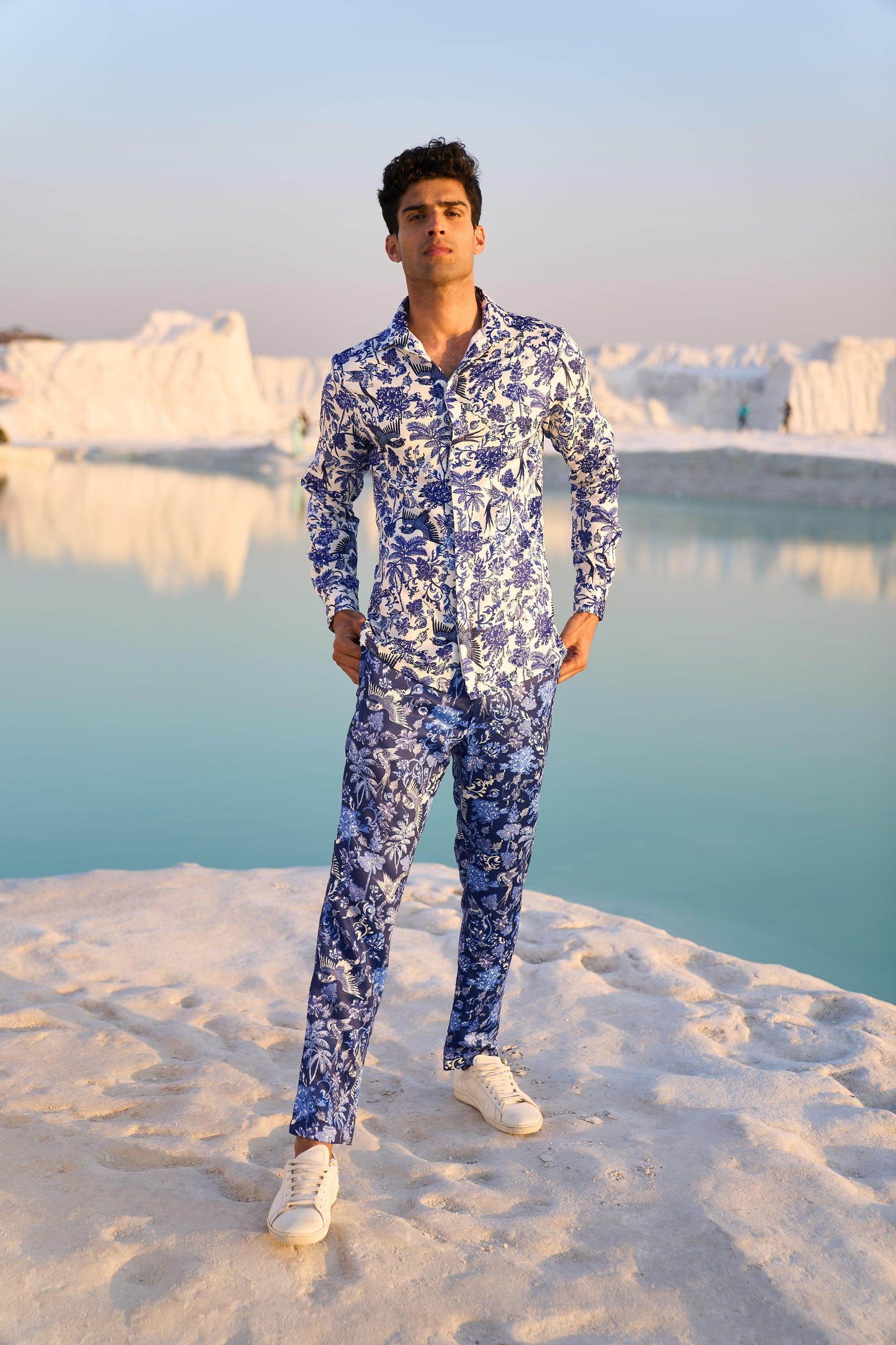 PORCELAIN PRINTED SET - dash and dot