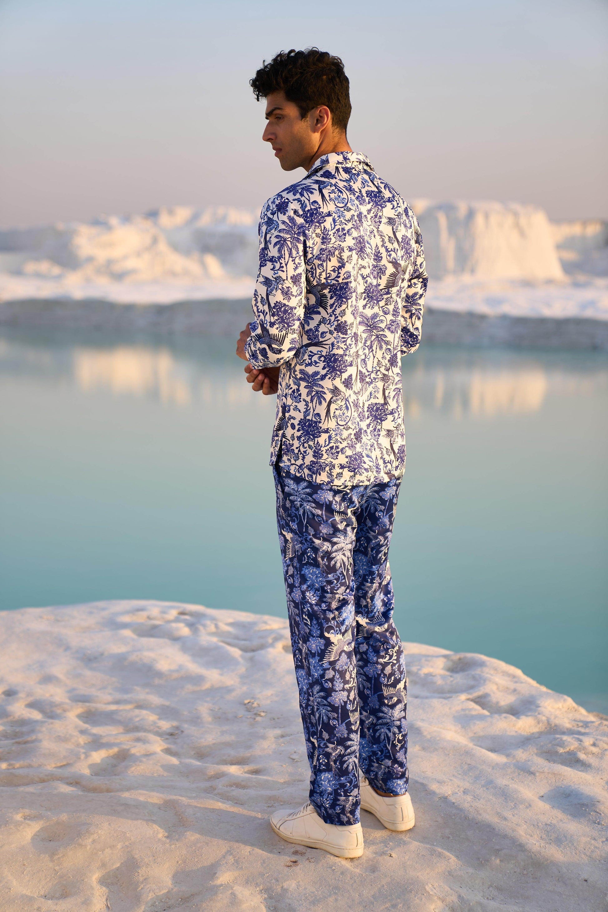 PORCELAIN PRINTED SET - dash and dot