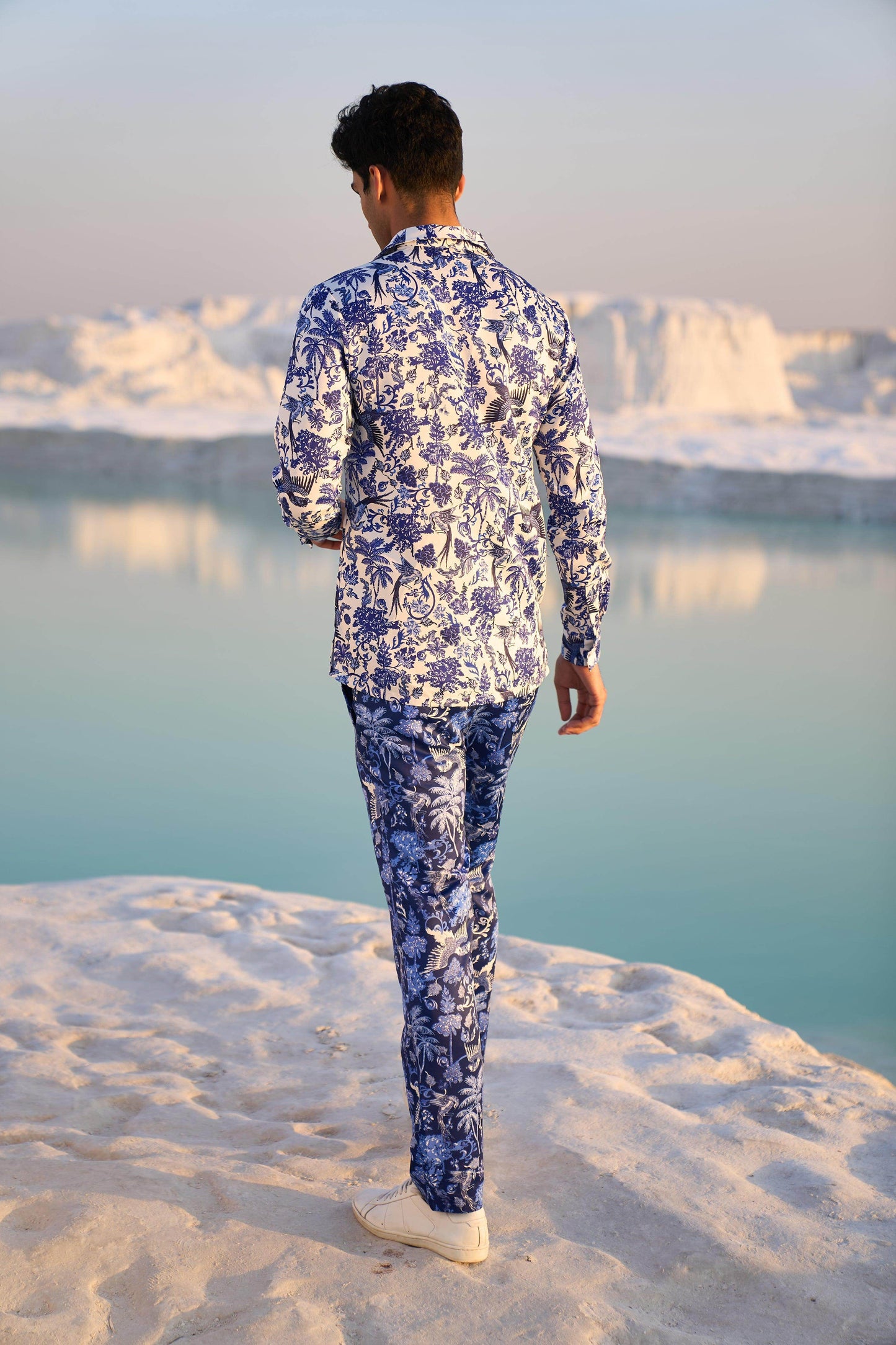 PORCELAIN PRINTED SET - dash and dot