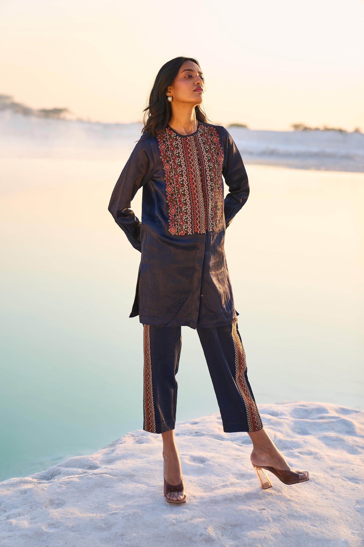 GEOMETRIC EMBROIDERED PANT SET - dash and dot