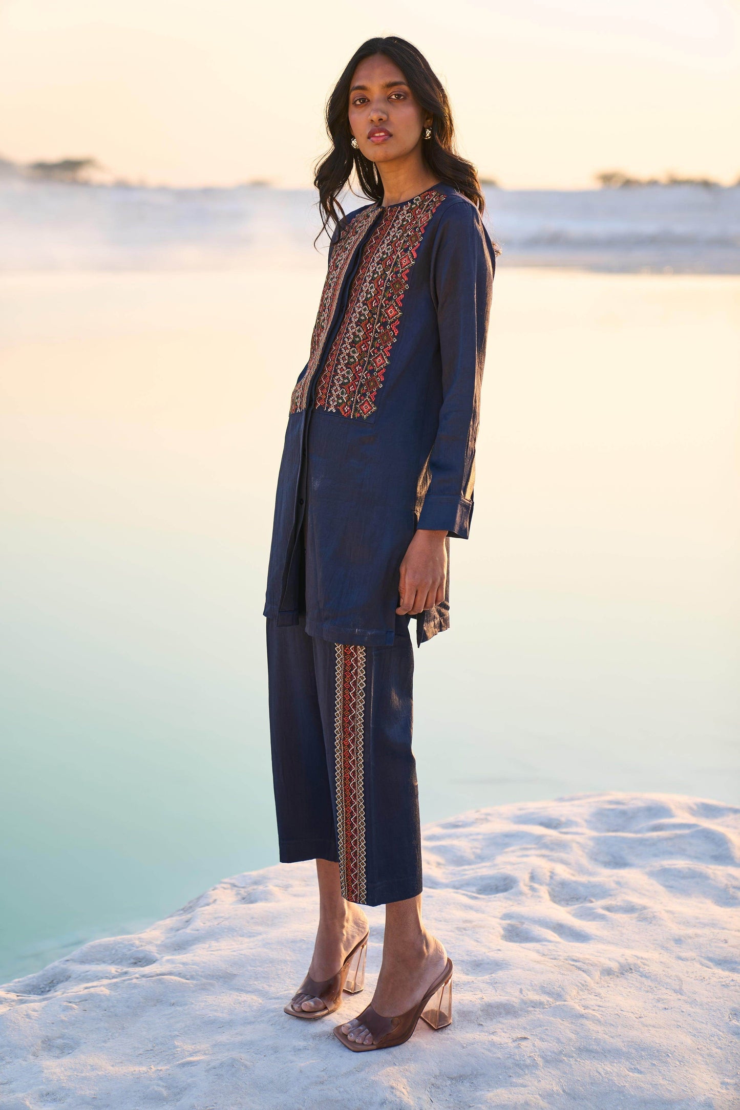 GEOMETRIC EMBROIDERED PANT - dash and dot