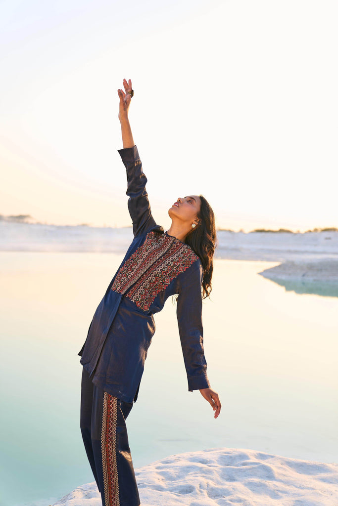 GEOMETRIC EMBROIDERED PANT - dash and dot dash and dot