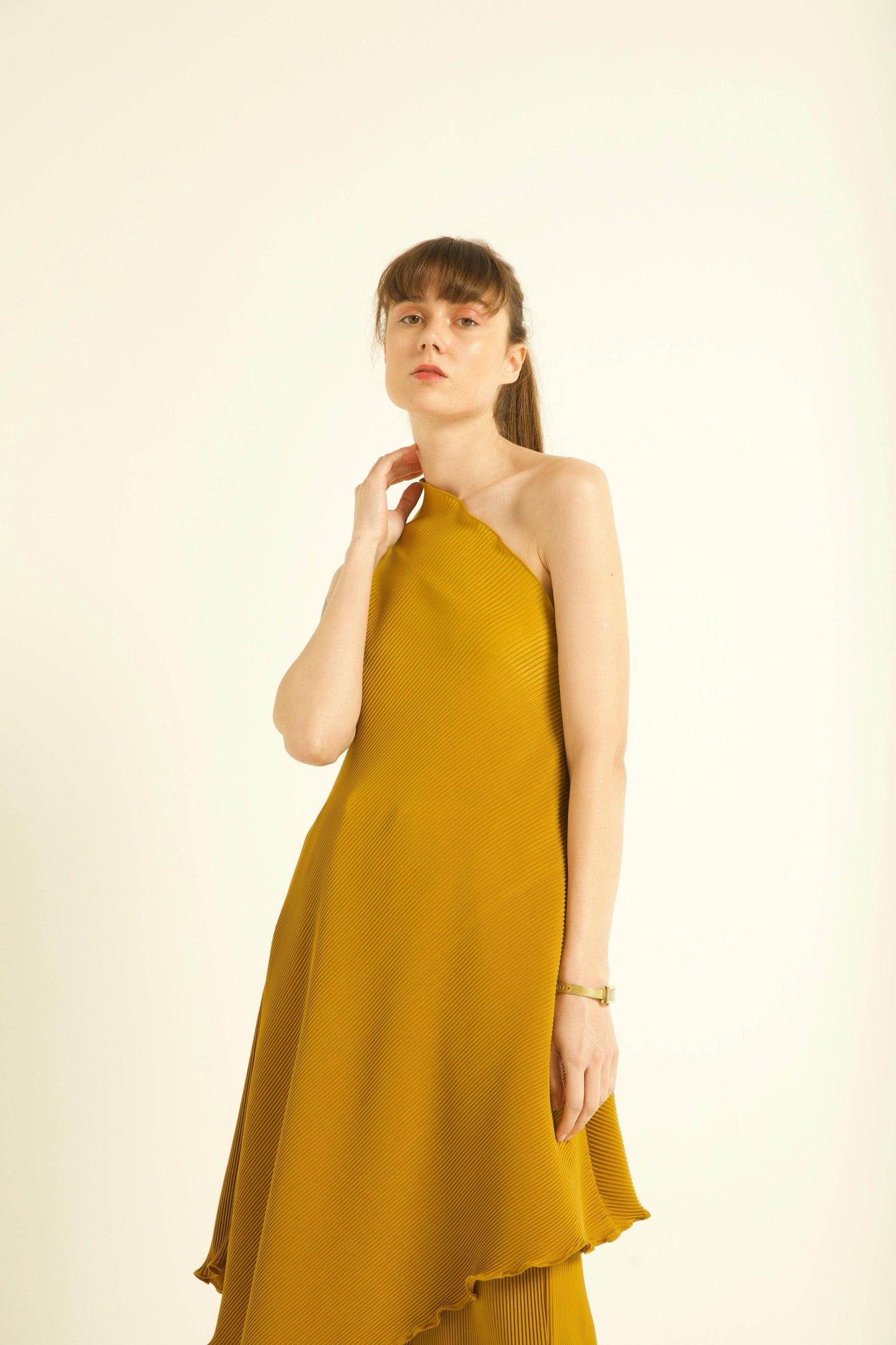 ONE-SHOULDERED PLEAT SET - dash and dot