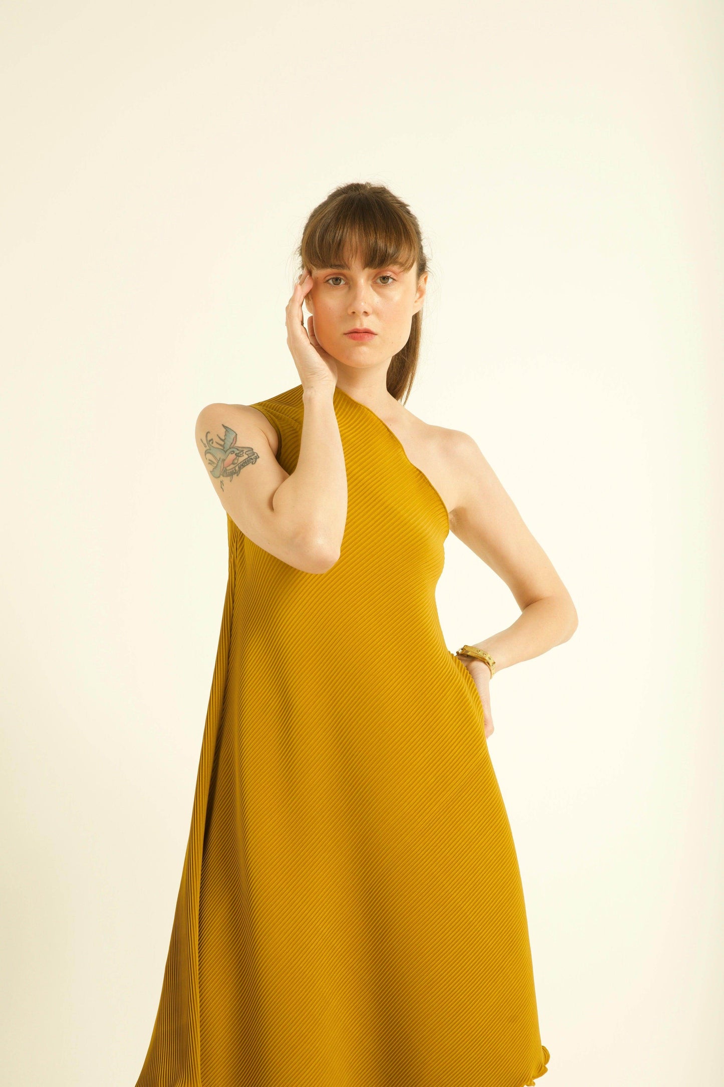 ONE-SHOULDERED PLEAT SET - dash and dot