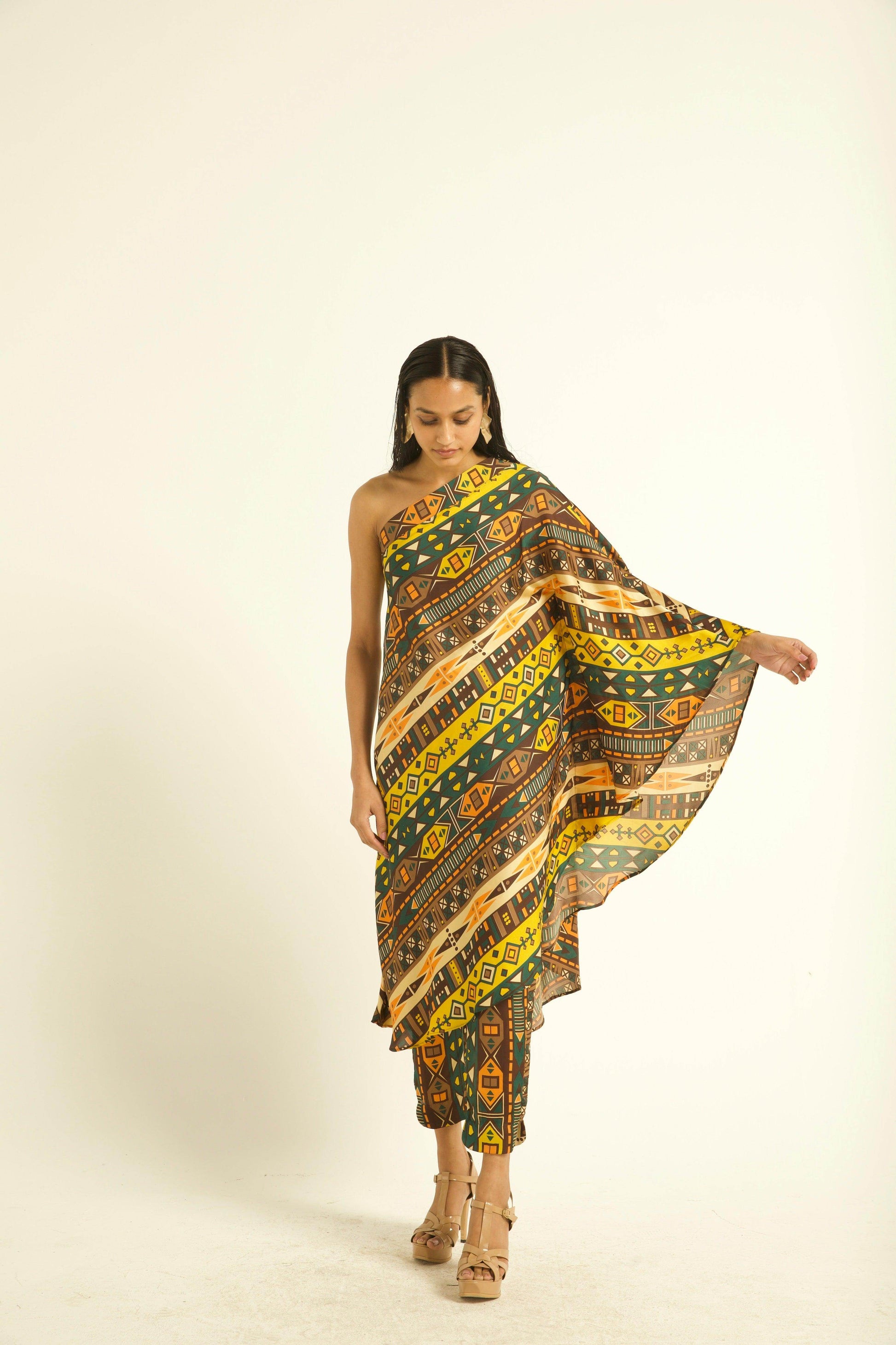 ONE SHOULDER PRINTED SET - dash and dot