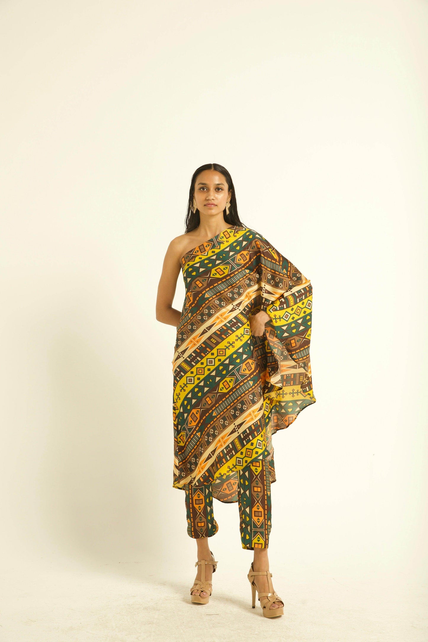 ONE SHOULDER PRINTED SET - dash and dot