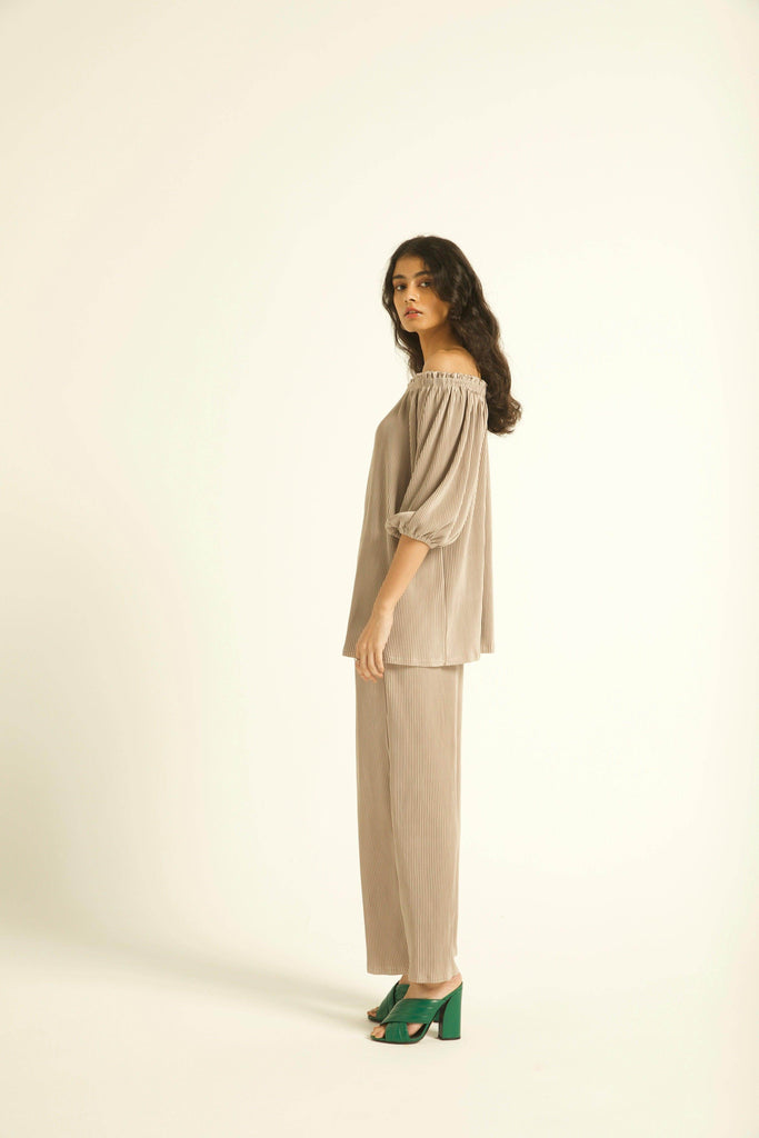 OFF-THE-SHOULDER PLEAT TOP - dash and dot dash and dot