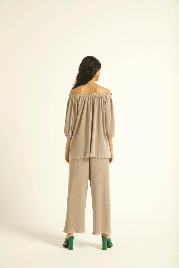 OFF-THE-SHOULDER PLEAT TOP - dash and dot dash and dot