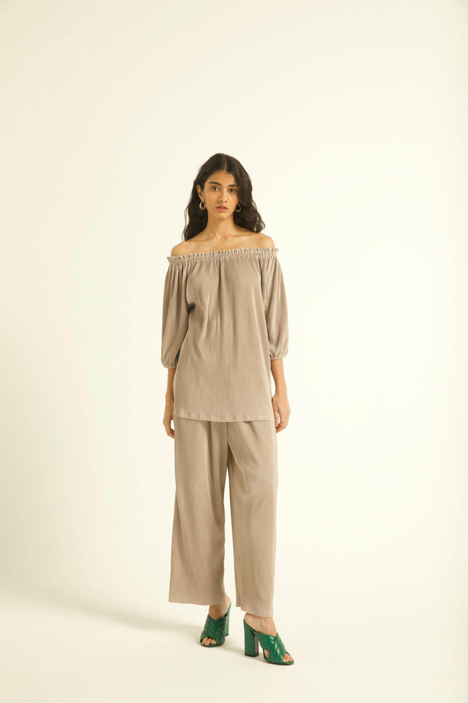 OFF-SHOULDER PLEAT SET - dash and dot dash and dot