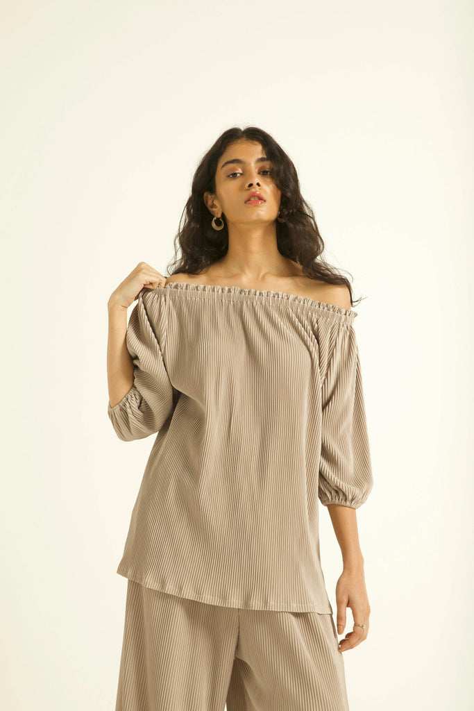 OFF-SHOULDER PLEAT SET - dash and dot dash and dot