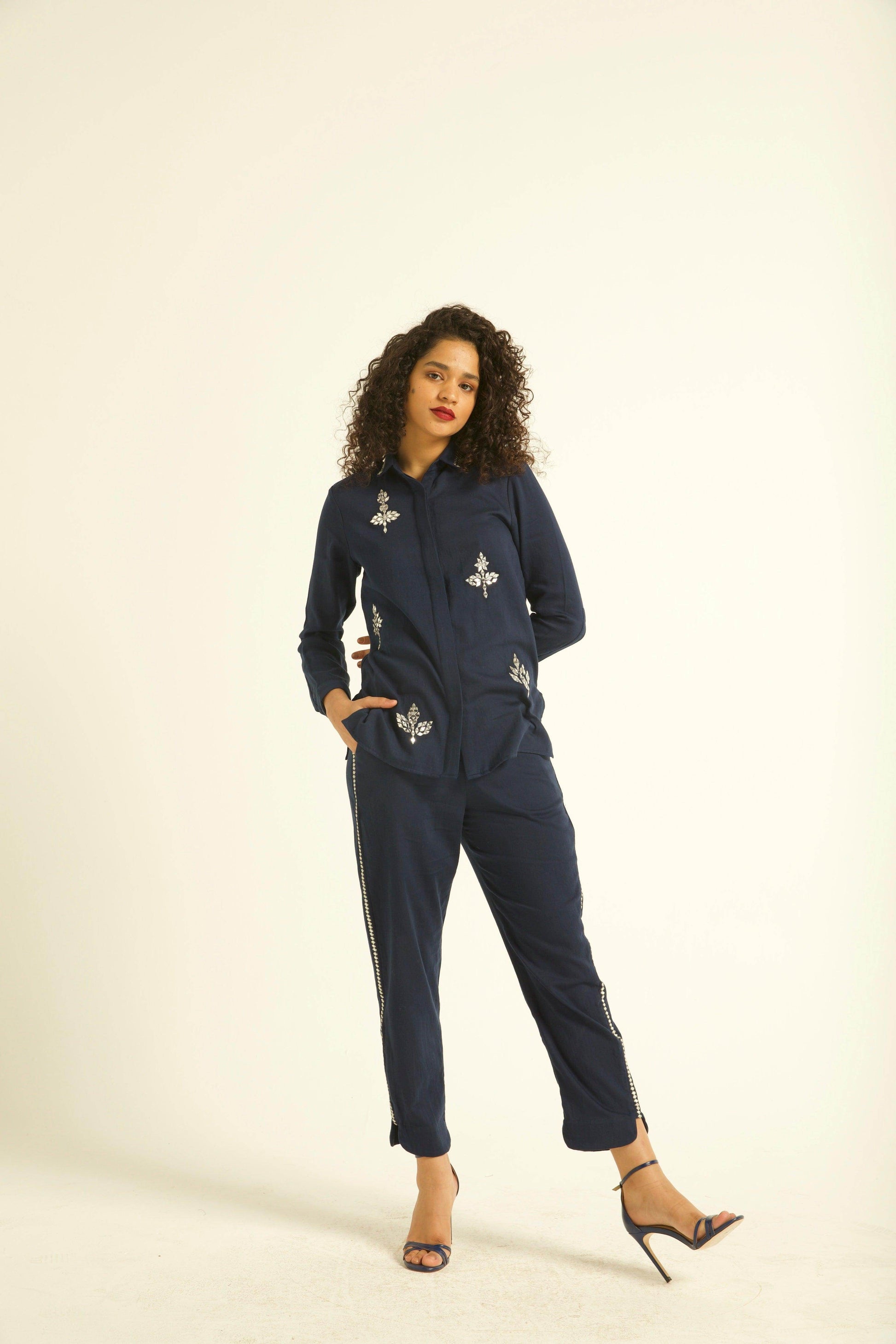 MIRROR EMBROIDERED SET - dash and dot