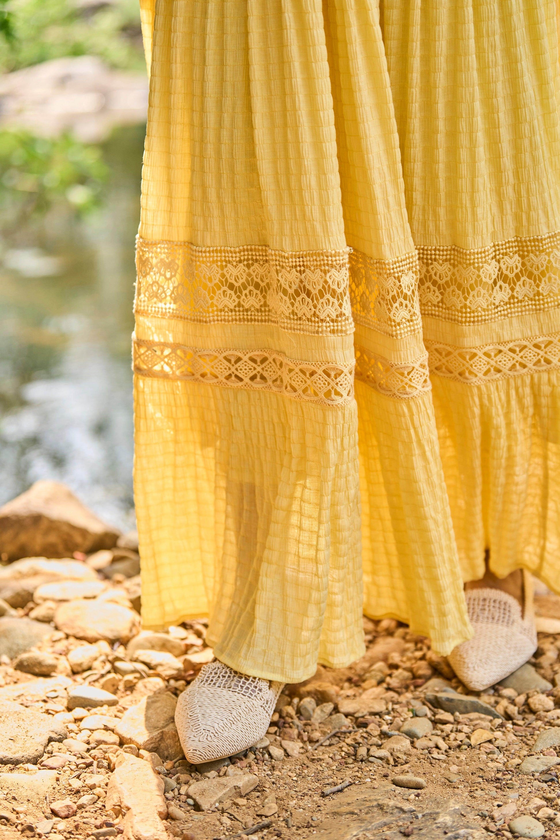 TIERED LACE DRESS - dash and dot