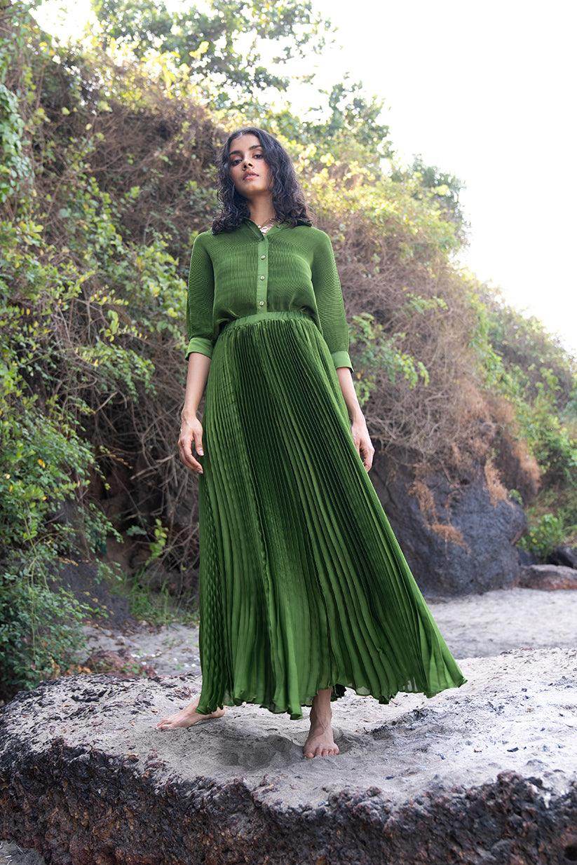 GREEN PLEATED SKIRT SET - dash and dot