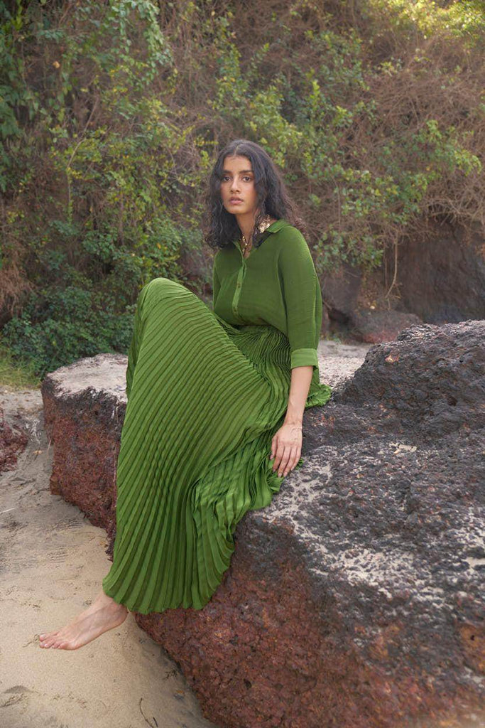 GREEN PLEATED SKIRT - dash and dot dash and dot