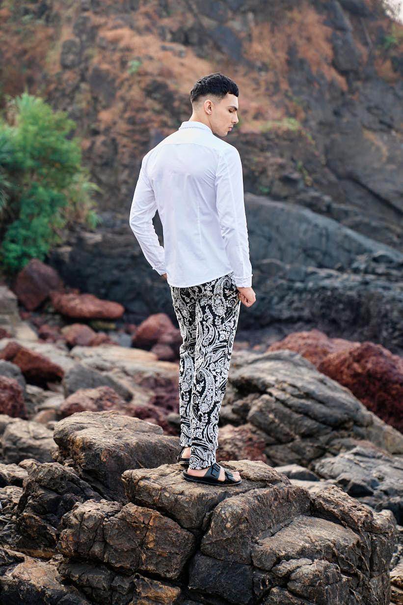 EMBROIDERED PANT - dash and dot