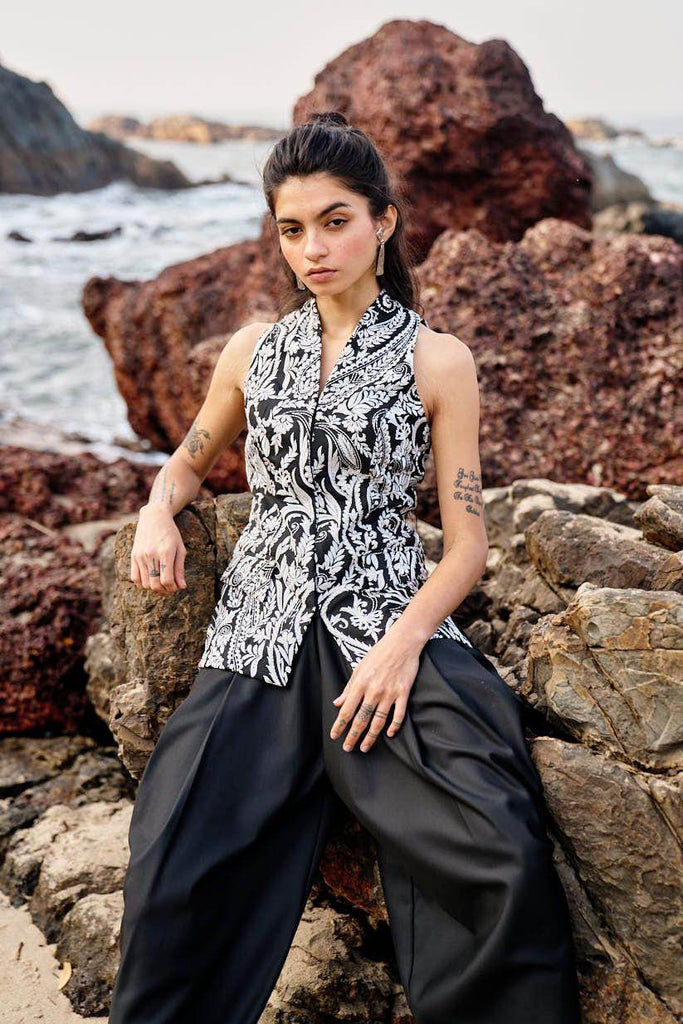 EMBROIDERED WAISTCOAT - dash and dot dash and dot