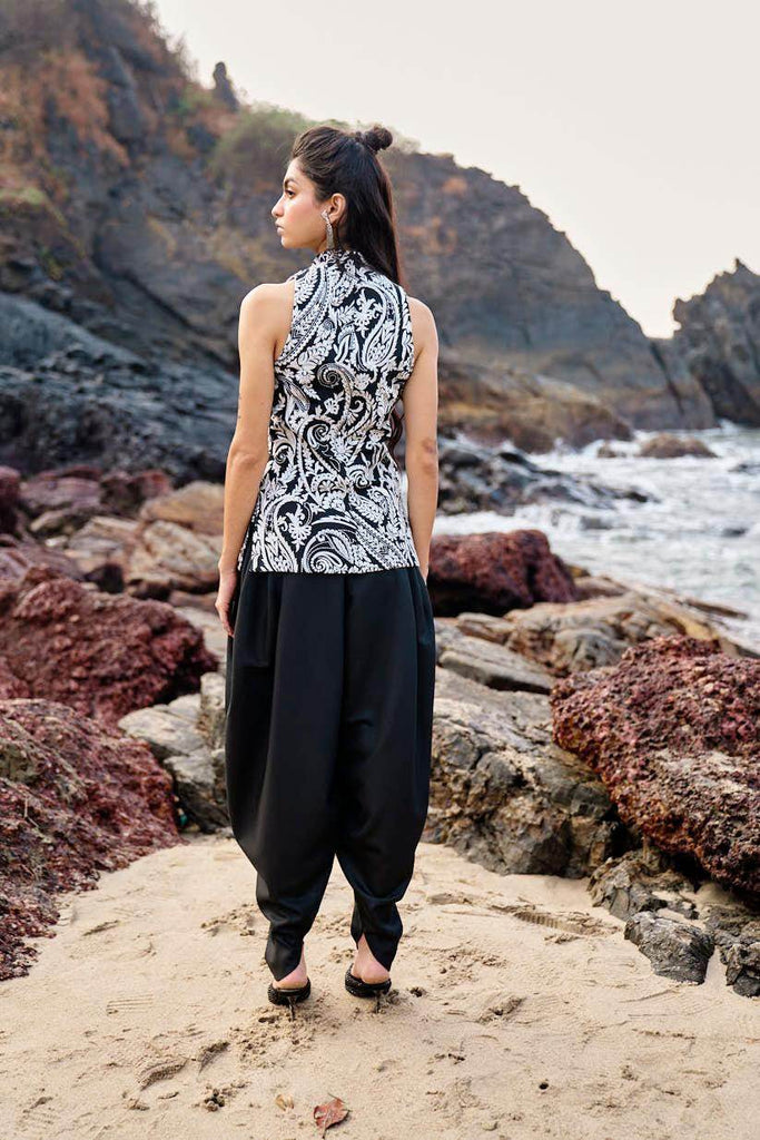 EMBROIDERED WAISTCOAT - dash and dot dash and dot