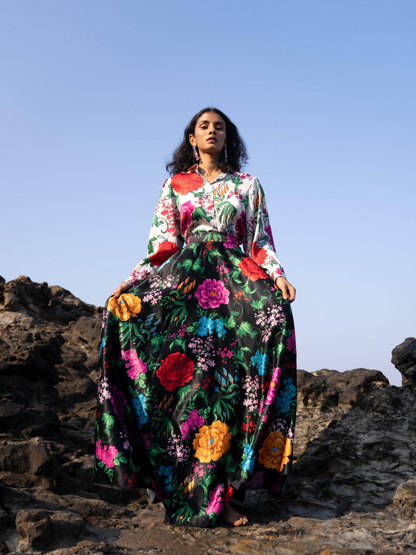 PRINTED BLACK SKIRT - dash and dot