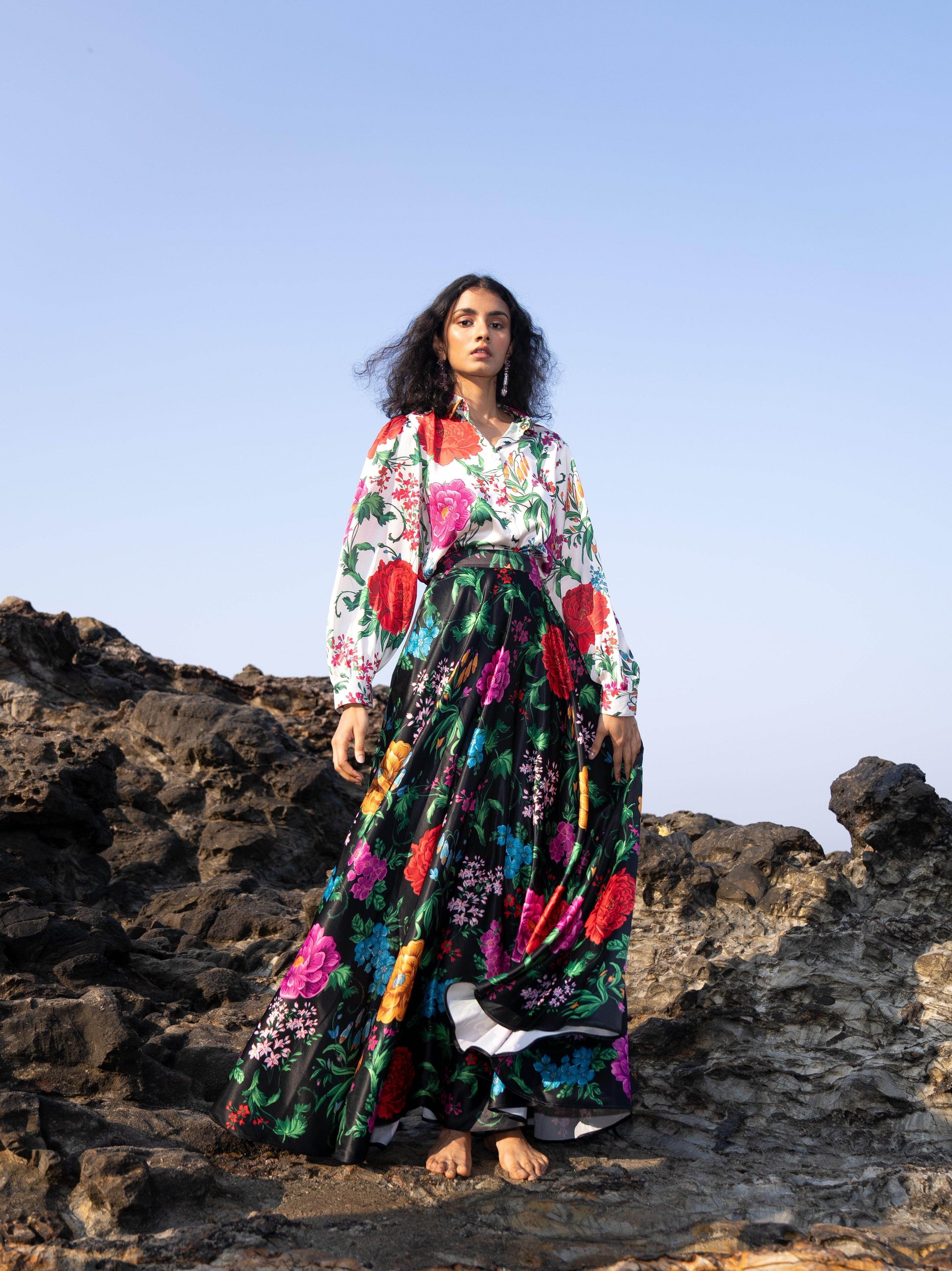 PRINTED BLACK SKIRT - dash and dot