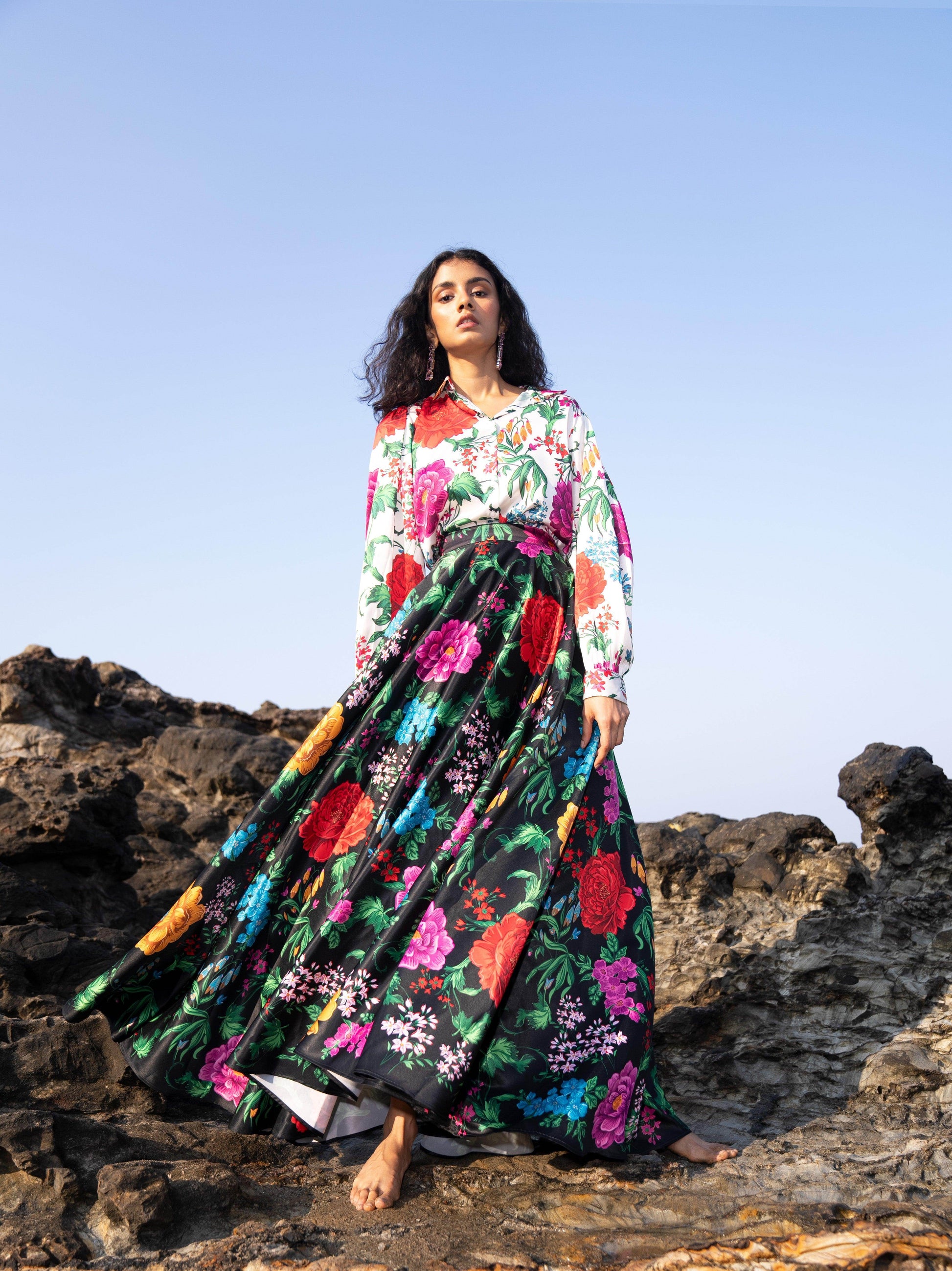 PRINTED BLACK SKIRT - dash and dot