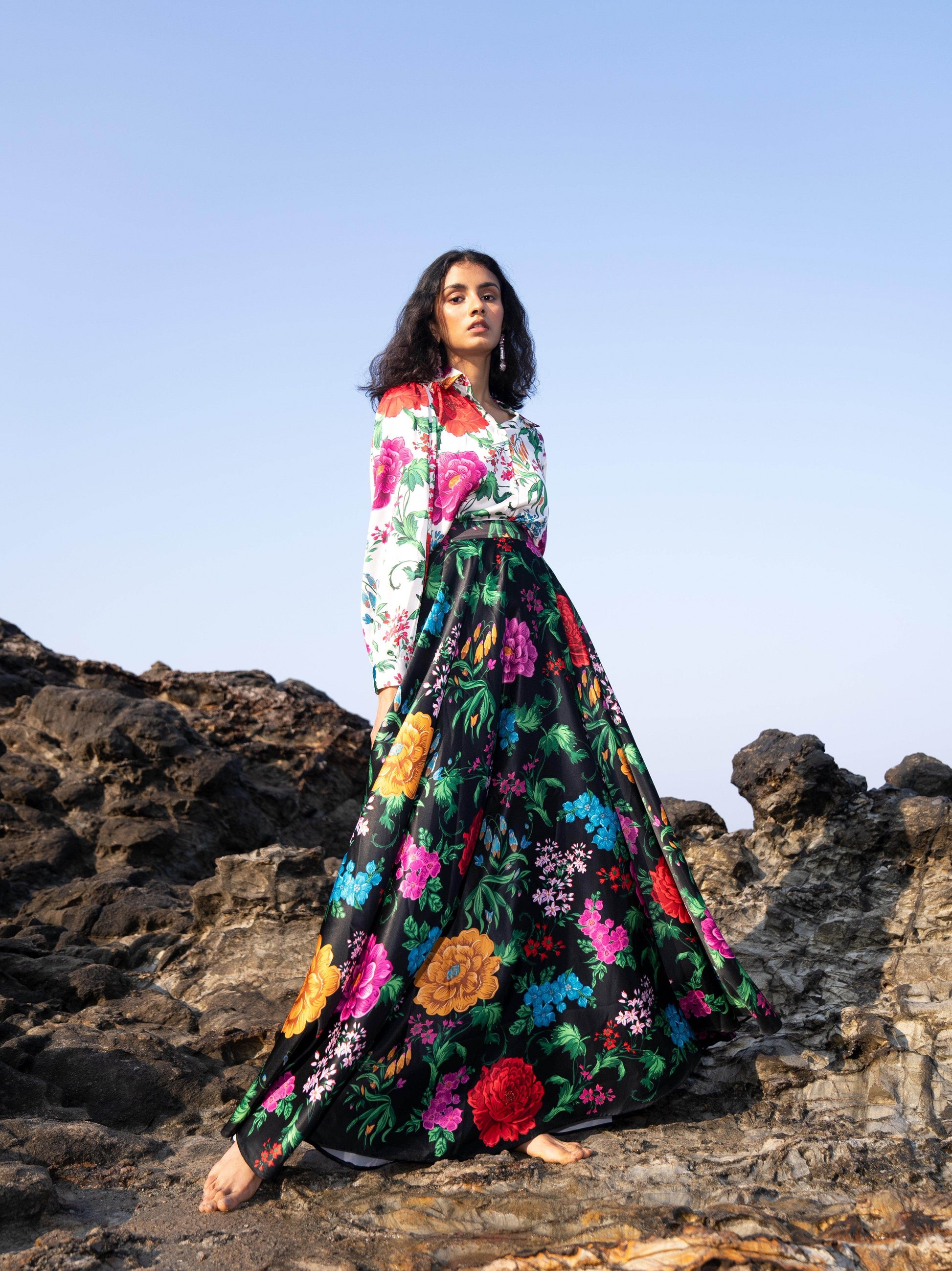 PRINTED BLACK SKIRT - dash and dot