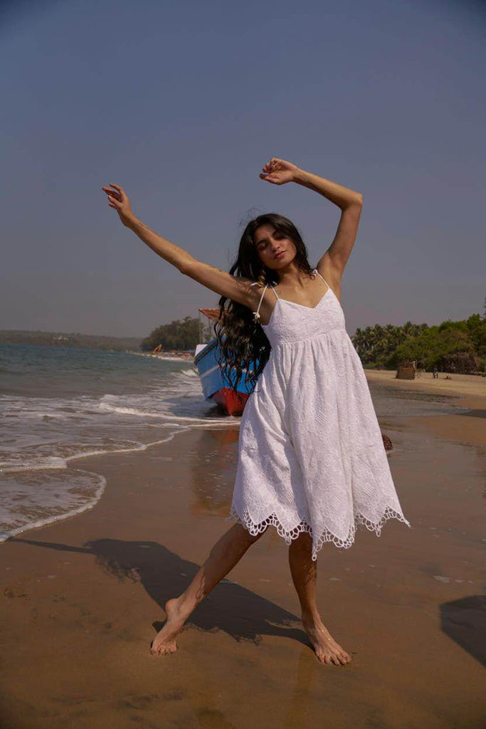 SCALLOPED EMBROIDERED MINI - dash and dot dash and dot