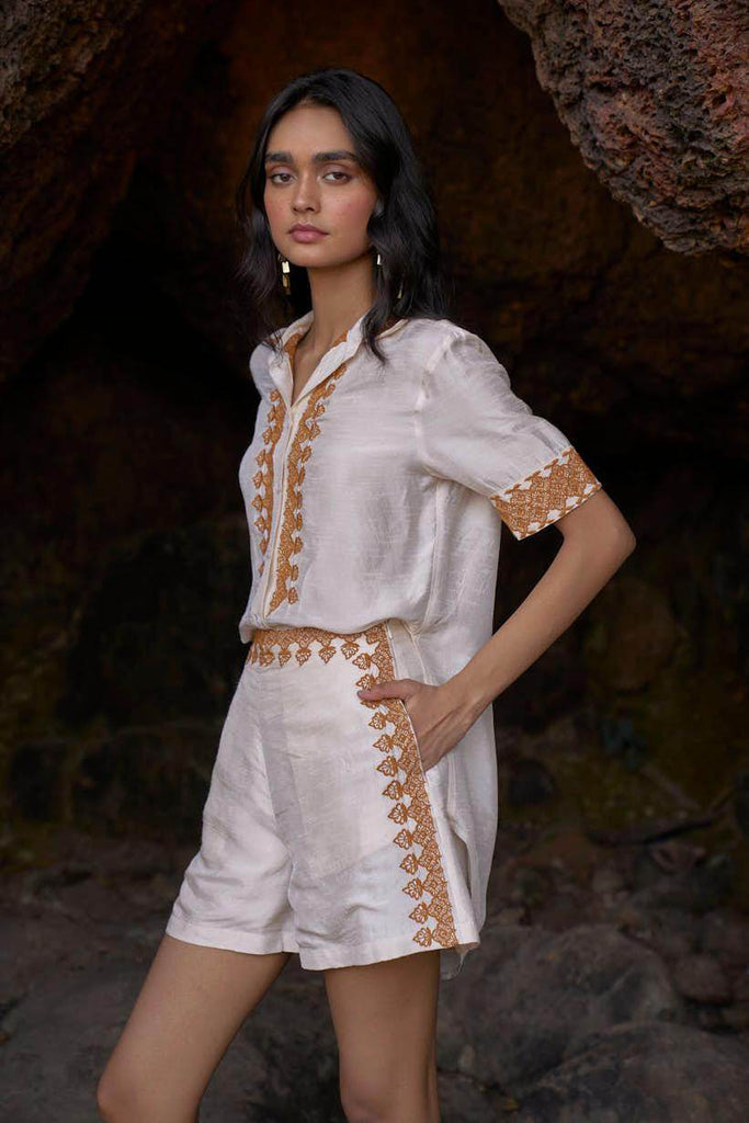 EMBROIDERED HALF SLEEVE SHIRT - dash and dot dash and dot