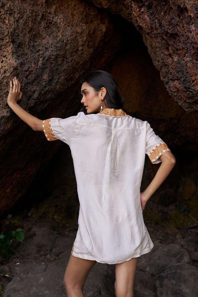 EMBROIDERED HALF SLEEVE SHIRT - dash and dot