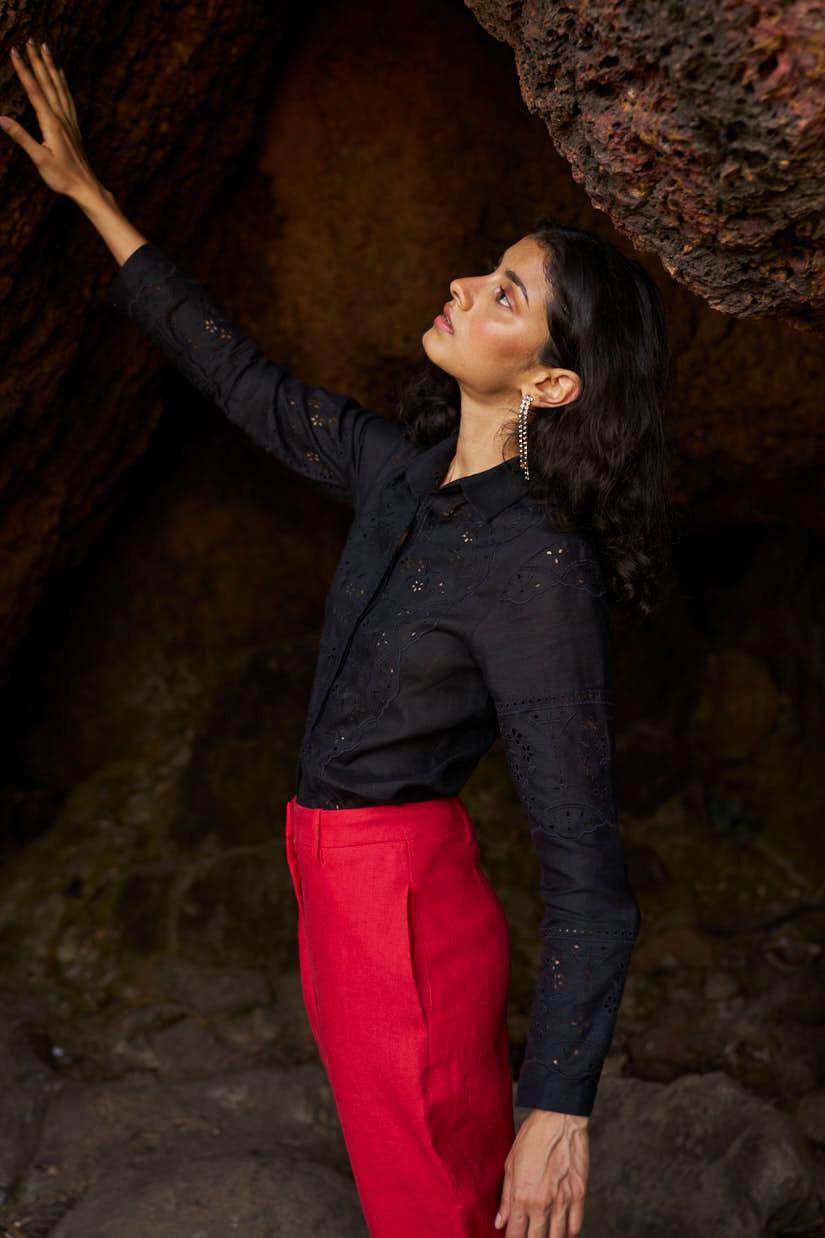 LINEN SCHIFFLI SHIRT - dash and dot
