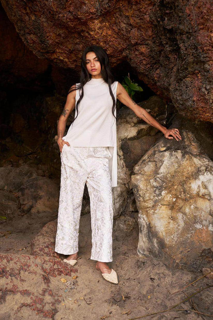 PLEATED HIGH/LOW TOP - dash and dot dash and dot