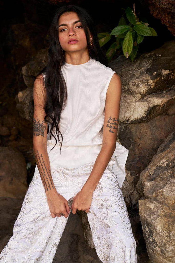 PLEATED HIGH/LOW TOP - dash and dot dash and dot