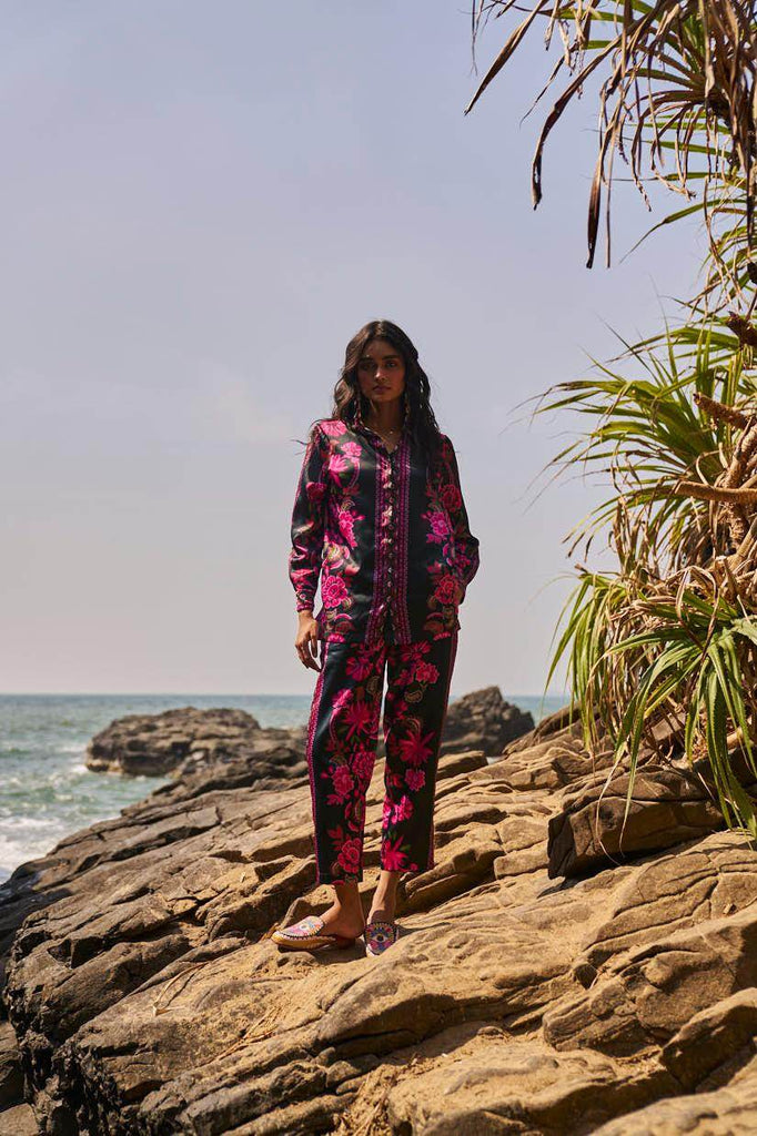 CONTRAST FLORAL SET - dash and dot dash and dot