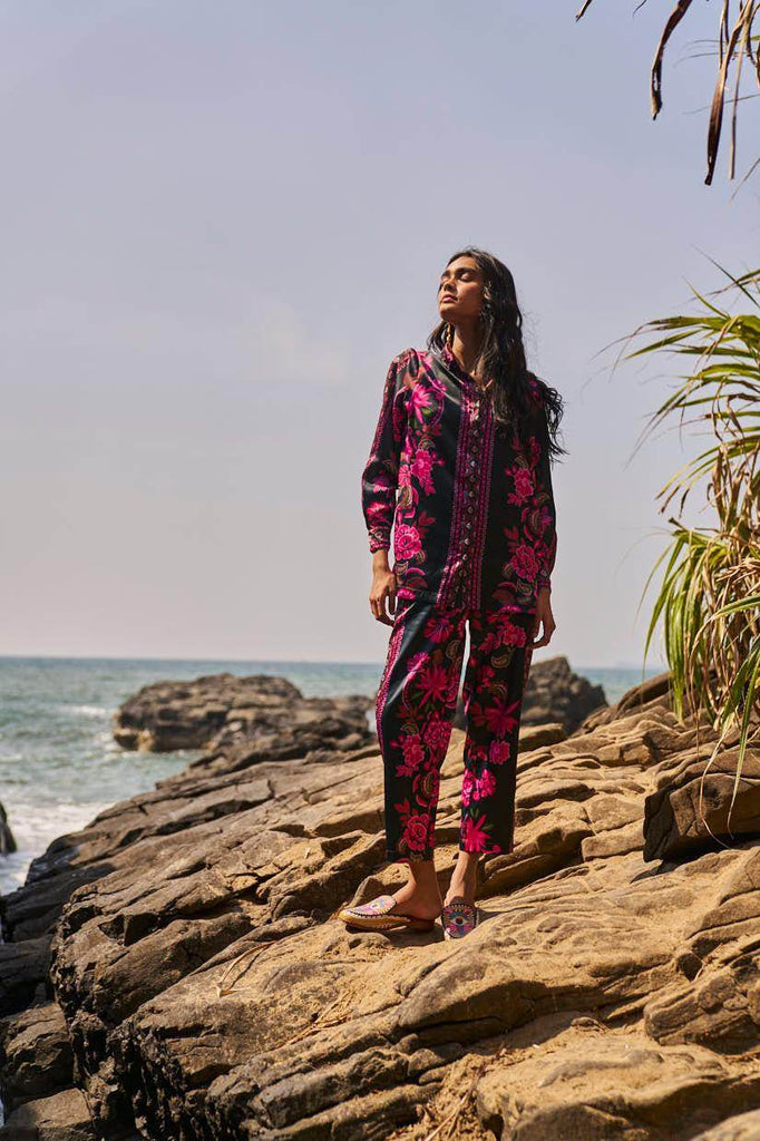 CONTRAST FLORAL SET - dash and dot dash and dot