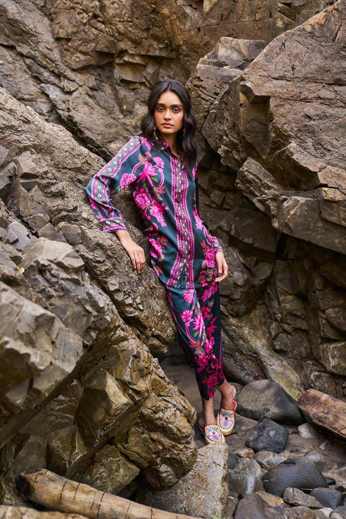 CONTRAST FLORAL SHIRT - dash and dot dash and dot