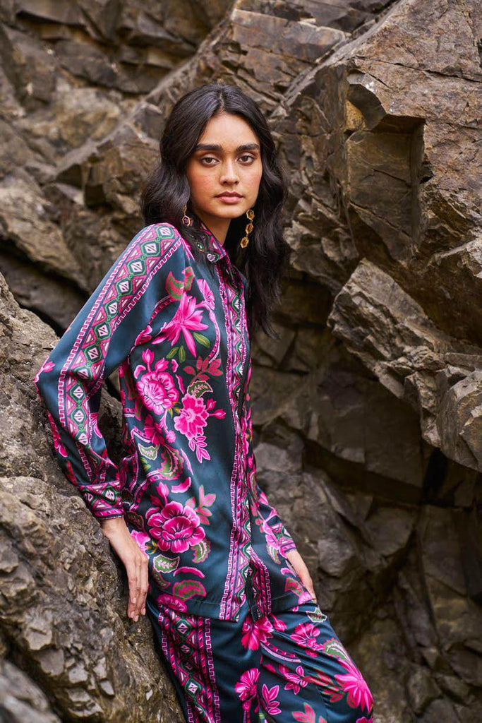 CONTRAST FLORAL SHIRT - dash and dot dash and dot