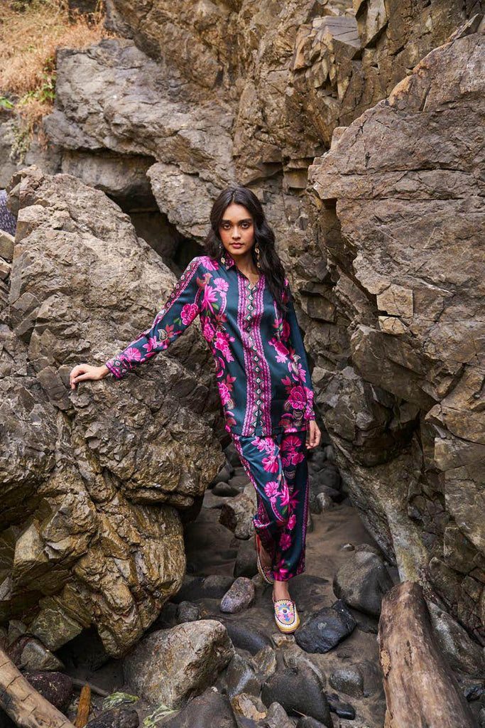 CONTRAST FLORAL SET - dash and dot dash and dot