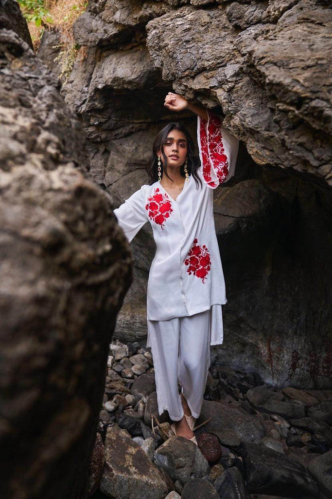 LONGLINE PLACEMENT EMBROIDERED SET - dash and dot dash and dot